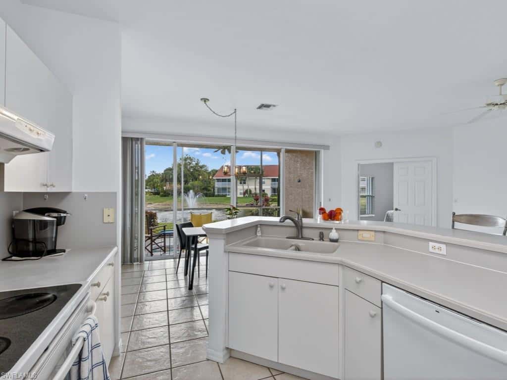 5210 Birmingham Dr #101, Naples, photo 5