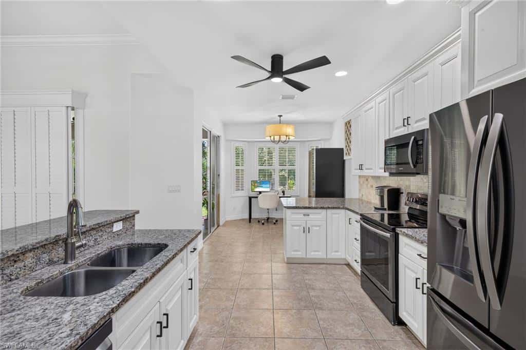 25020 Divot Dr, Bonita Springs, photo 12