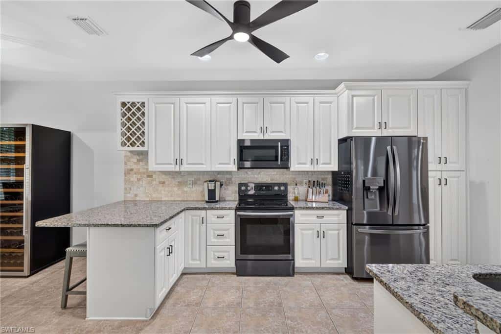 25020 Divot Dr, Bonita Springs, photo 10