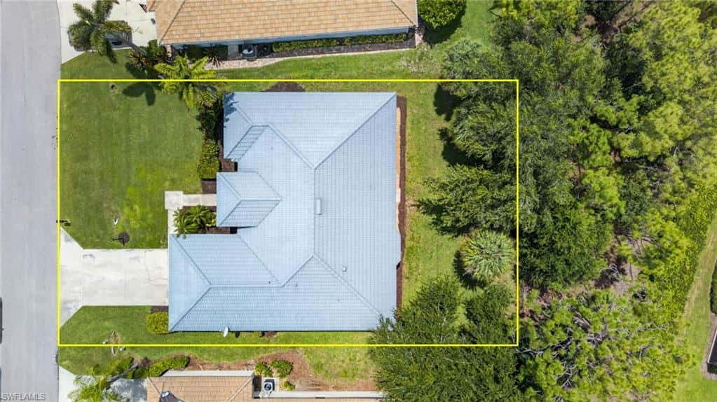 25020 Divot Dr, Bonita Springs, photo 37