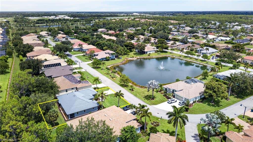 25020 Divot Dr, Bonita Springs, photo 35