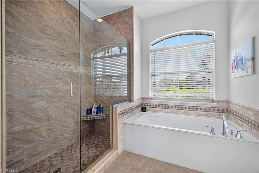 25020 Divot Dr, Bonita Springs, photo 21