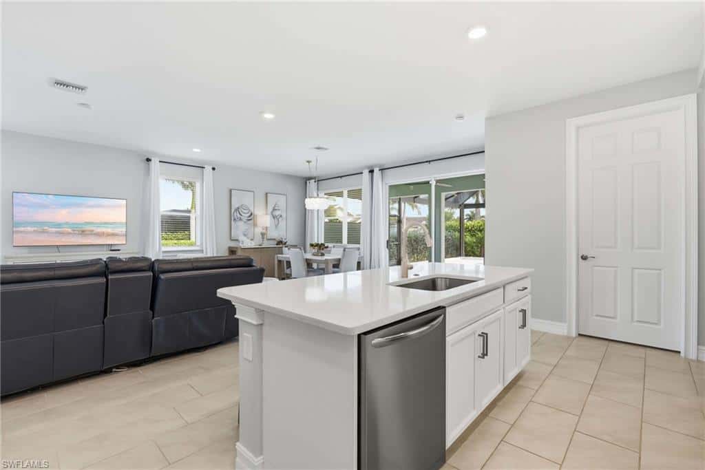 28056 Seasons Tide Ave, Bonita Springs, photo 8