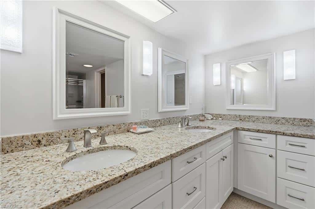 3951 Gulf Shore Blvd #700, Naples, photo 17