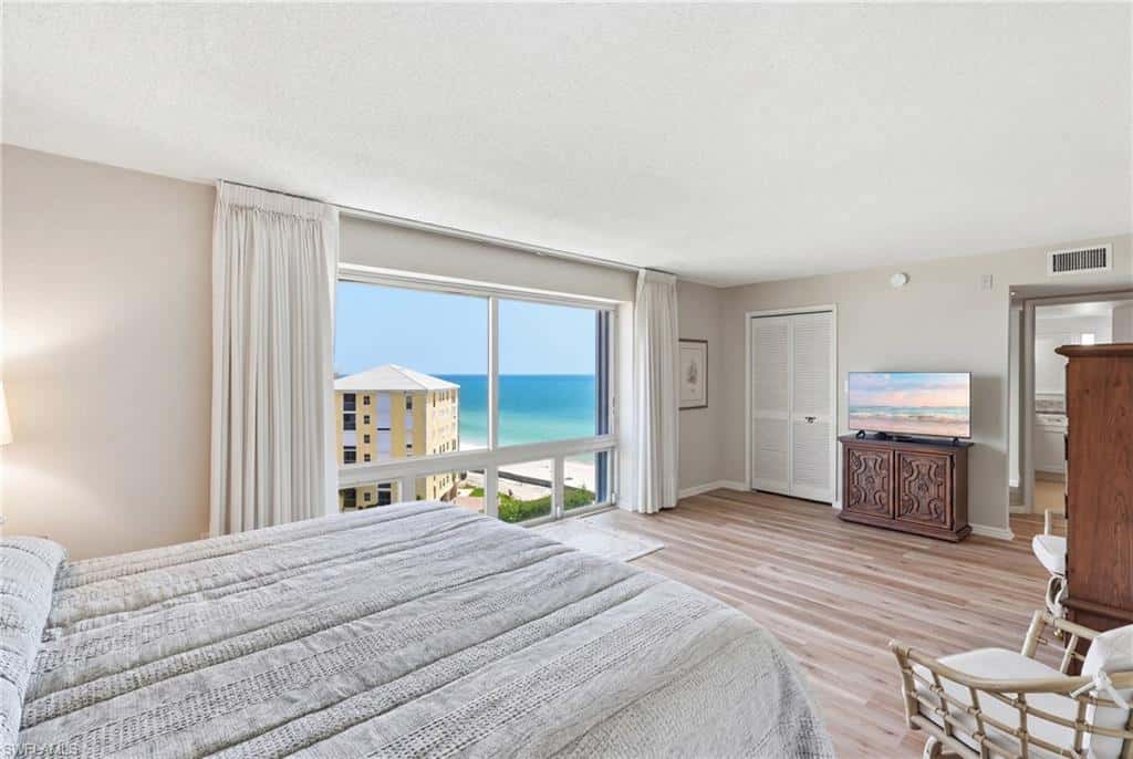 3951 Gulf Shore Blvd #700, Naples, photo 16