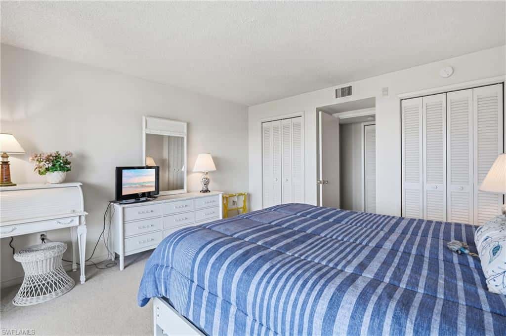 3951 Gulf Shore Blvd #700, Naples, photo 20