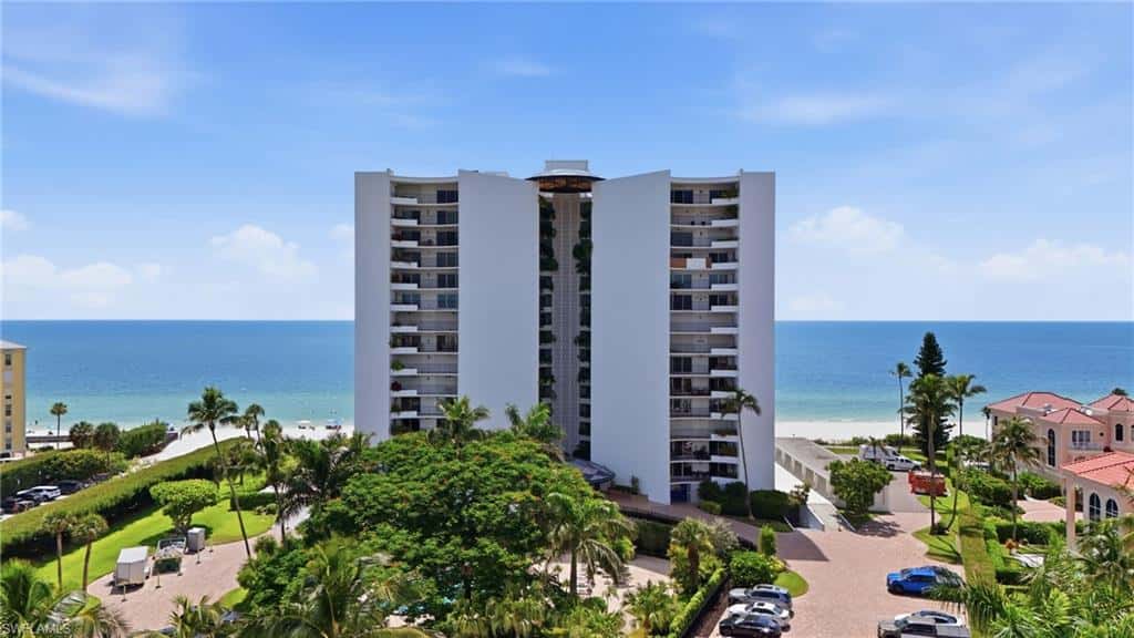 3951 Gulf Shore Blvd #700, Naples, photo 33