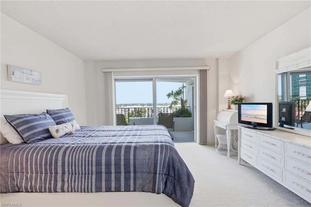3951 Gulf Shore Blvd #700, Naples, photo 19