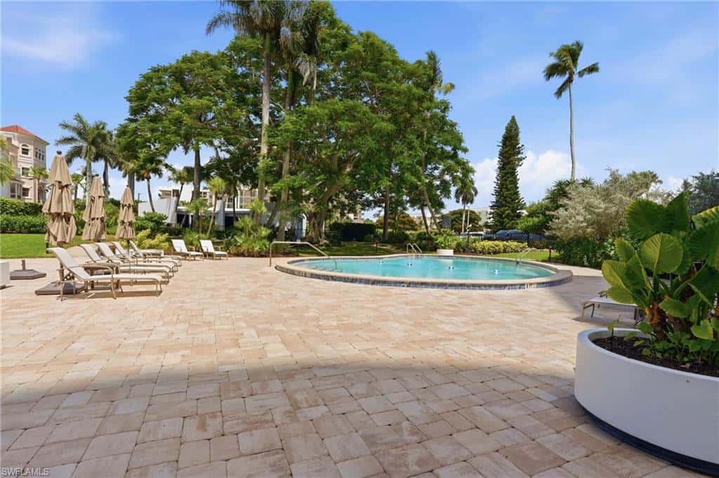3951 Gulf Shore Blvd #700, Naples, photo 31