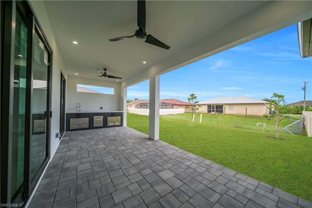2204 5th Ter, Cape Coral, photo 32