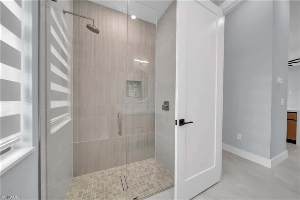 2204 5th Ter, Cape Coral, photo 28