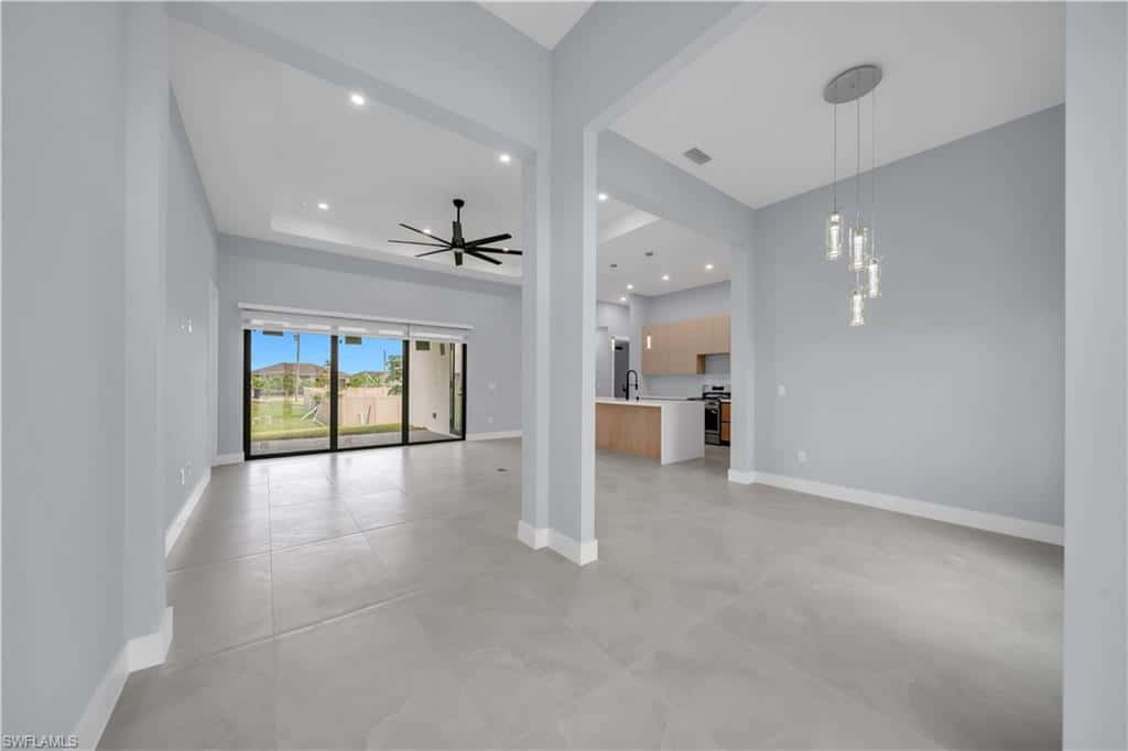 2204 5th Ter, Cape Coral, photo 11