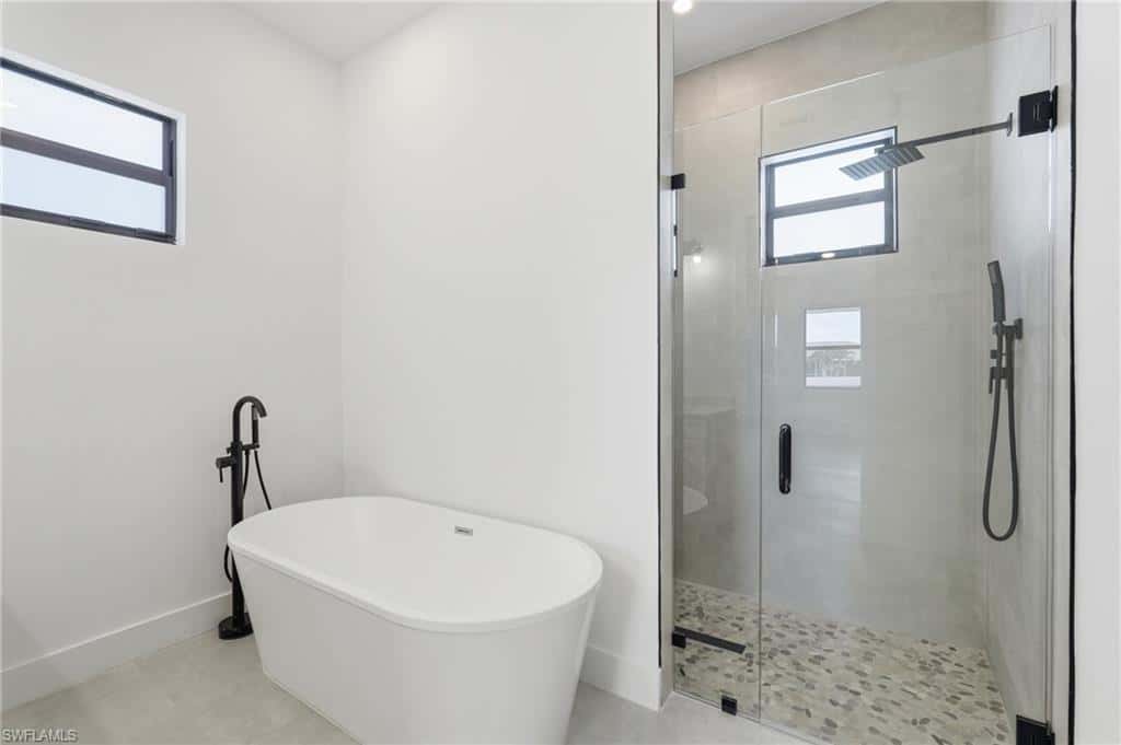 227 15th St, Cape Coral, photo 24