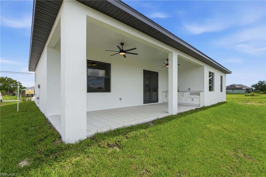 227 15th St, Cape Coral, photo 38