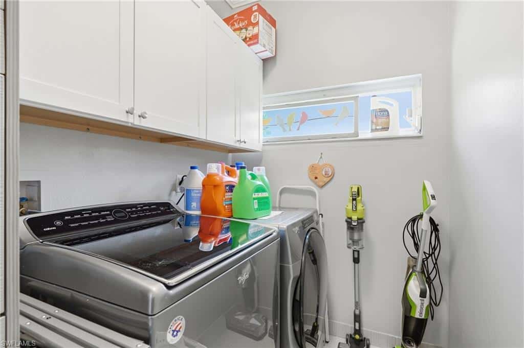 308 Wentworth Ct, Naples, photo 35