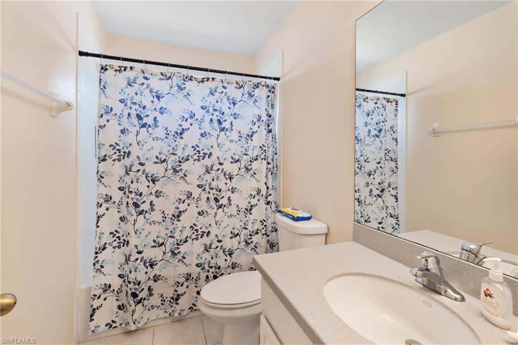 8285 Silver Birch Way, Lehigh Acres, photo 6