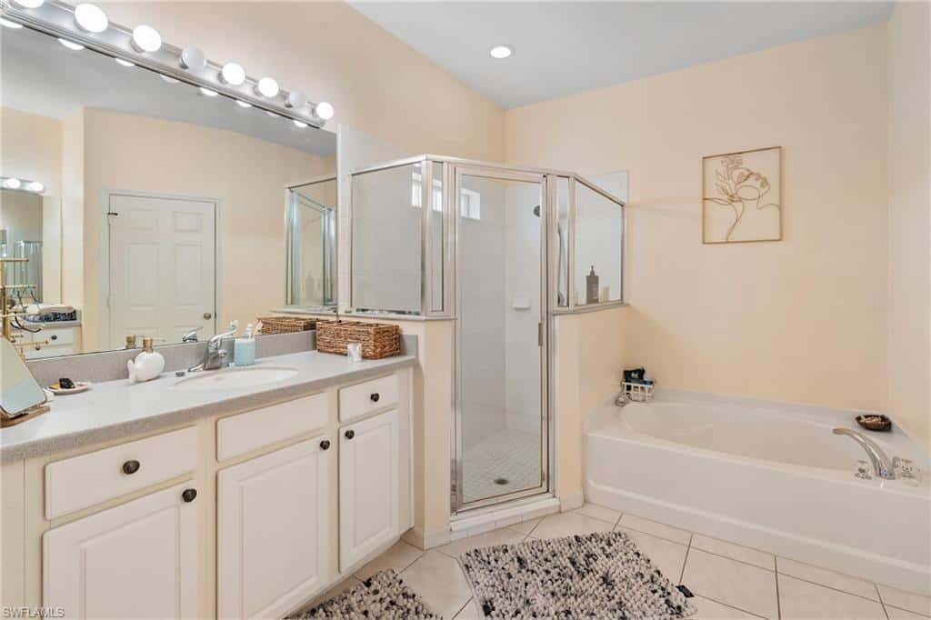 8285 Silver Birch Way, Lehigh Acres, photo 12