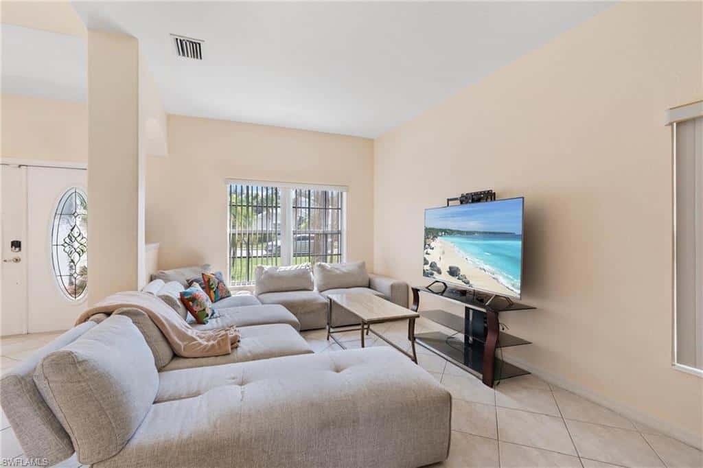 8285 Silver Birch Way, Lehigh Acres, photo 18