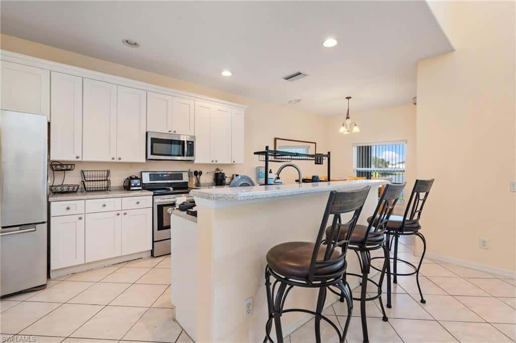 8285 Silver Birch Way, Lehigh Acres, photo 15