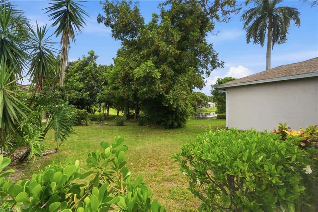 295 Stanhope Cir, Naples, photo 42