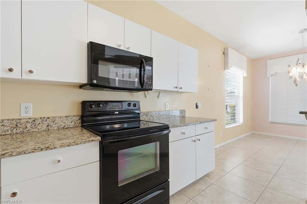 295 Stanhope Cir, Naples, photo 20