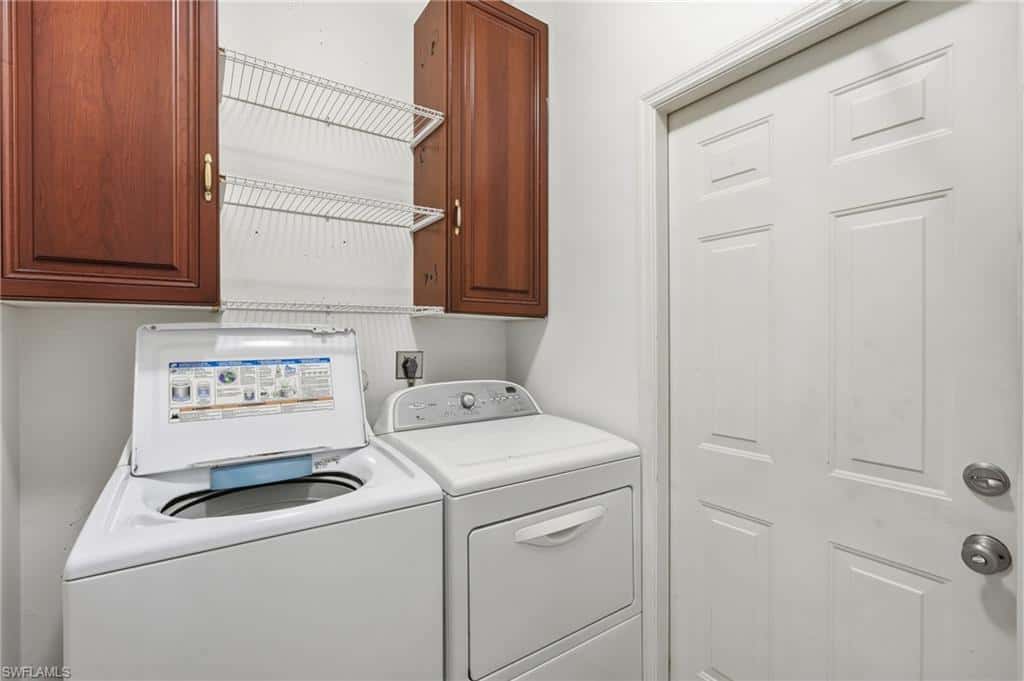 295 Stanhope Cir, Naples, photo 33