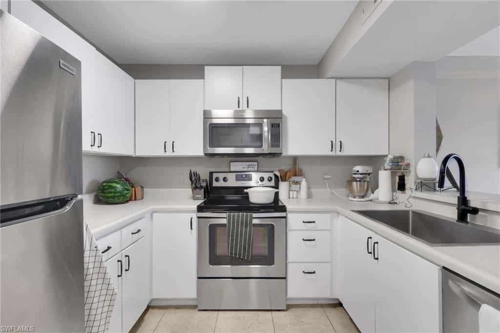 8304 Key Royal Cir #1723, Naples, photo 4