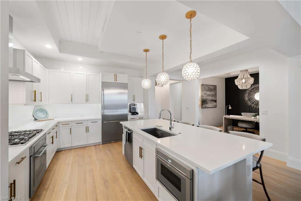 875 6th Ave #304, Naples, photo 13