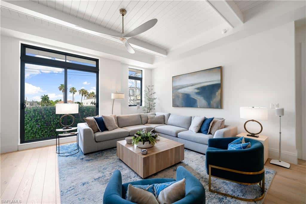 875 6th Ave #304, Naples, photo 5