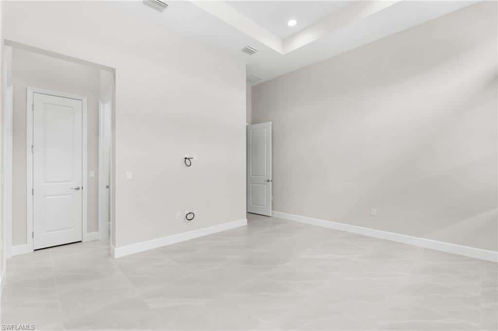 2436 Cambridge Way, Naples, photo 12