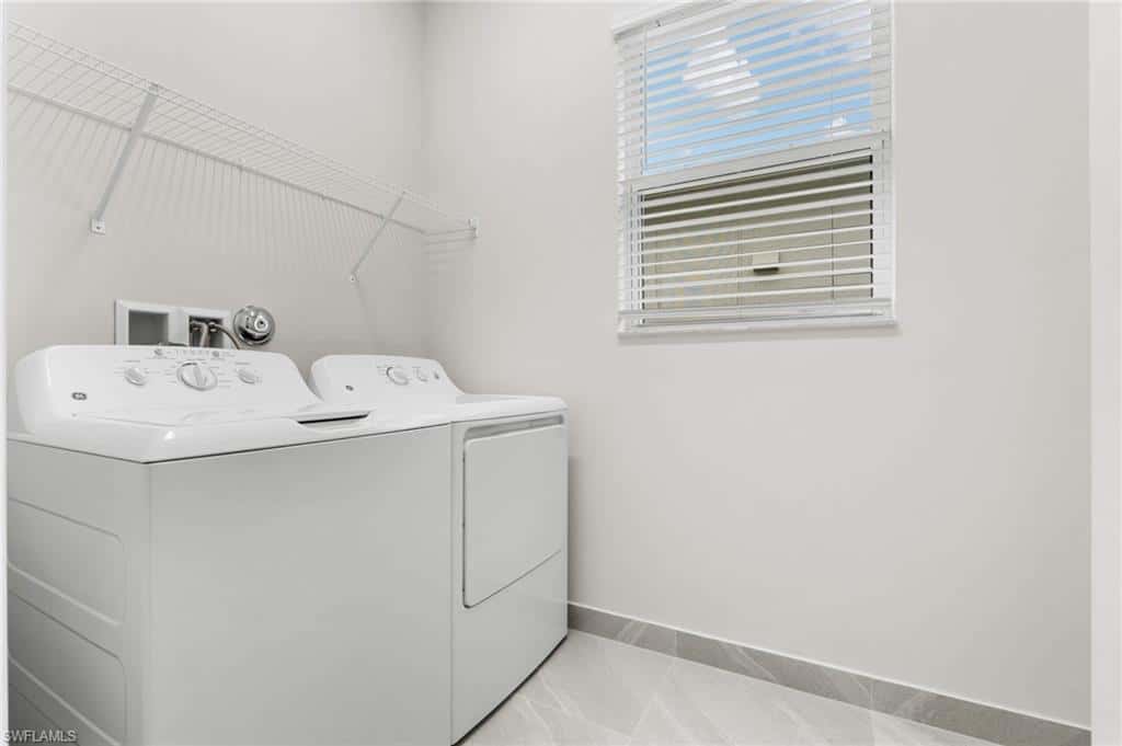 2436 Cambridge Way, Naples, photo 22