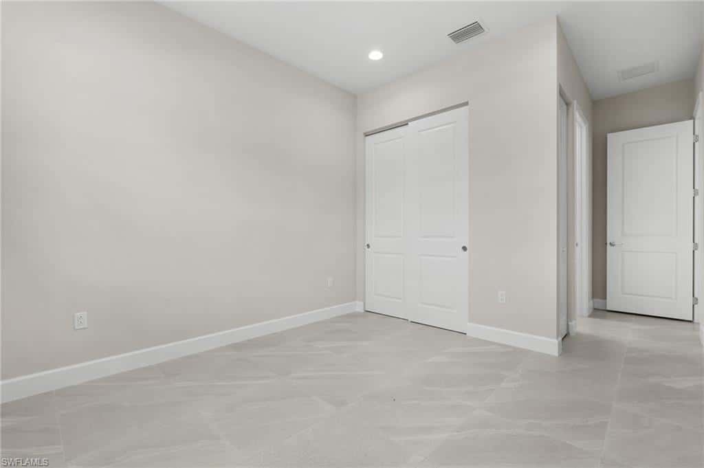 2436 Cambridge Way, Naples, photo 18