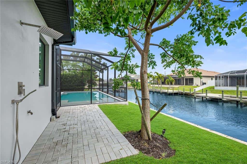 1905 29th Ter, Cape Coral, photo 36