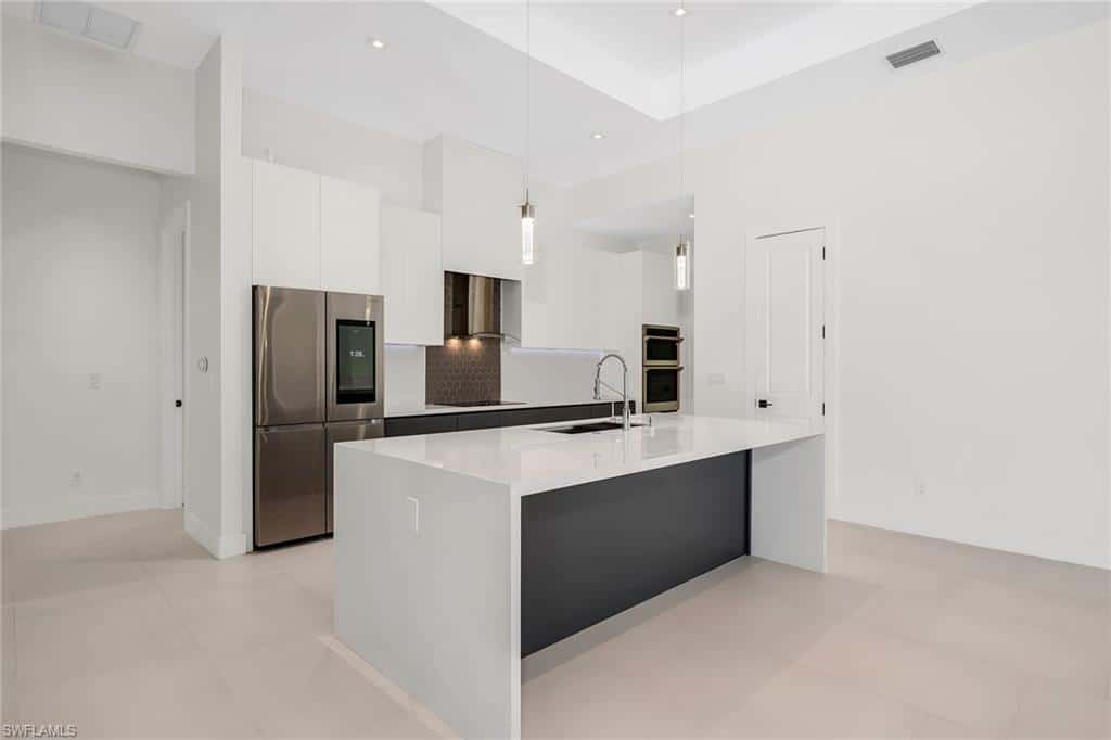 1905 29th Ter, Cape Coral, photo 9
