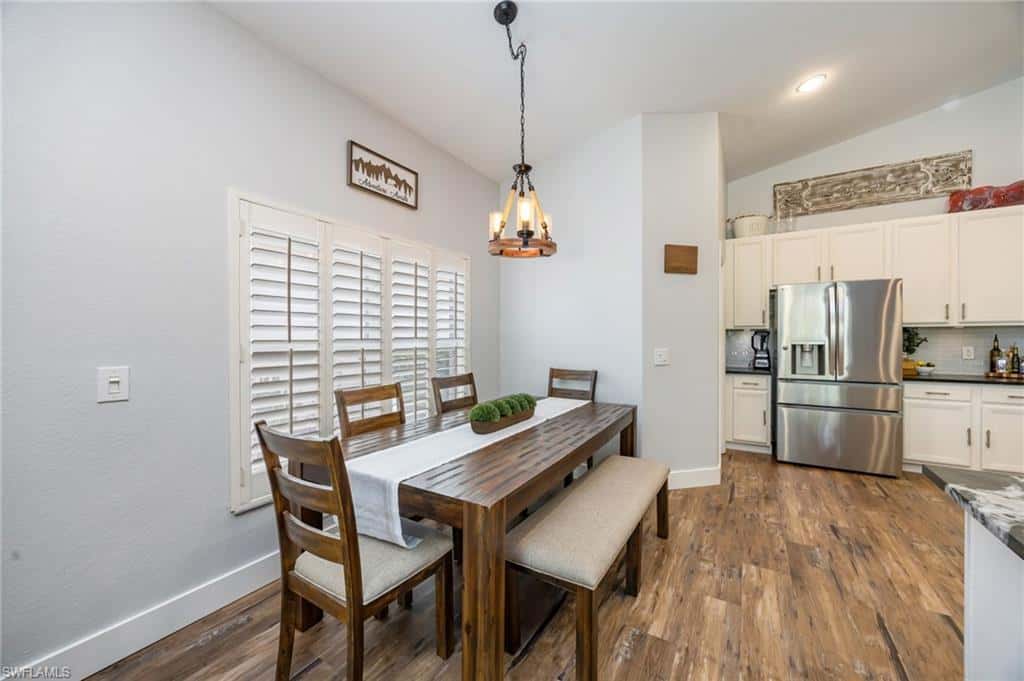 219 Glen Eagle Cir, Naples, photo 9