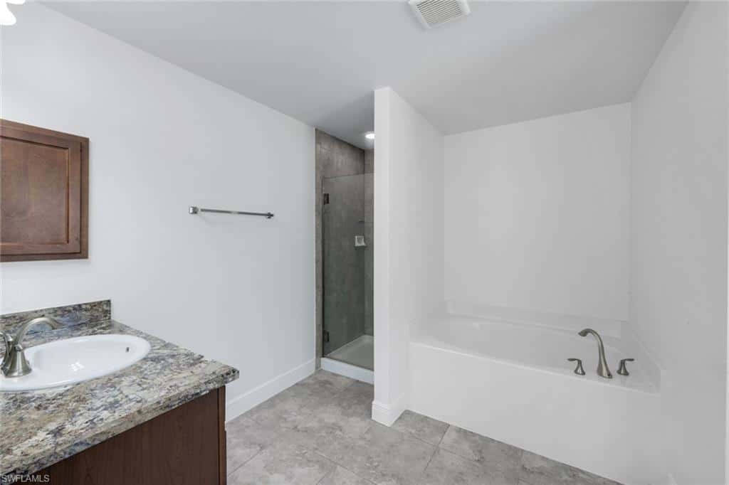 455 Bowman Ter, Port Charlotte, photo 17
