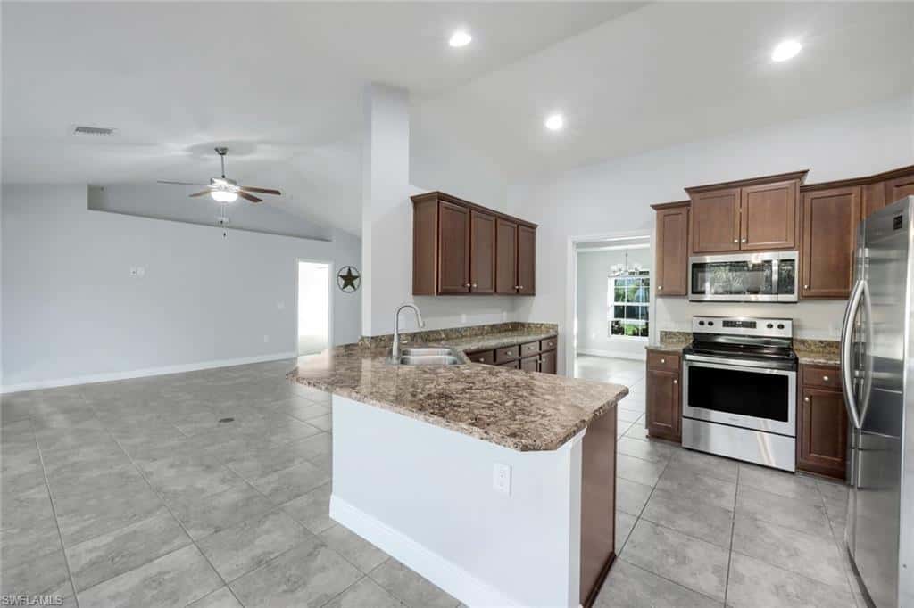 455 Bowman Ter, Port Charlotte, photo 9