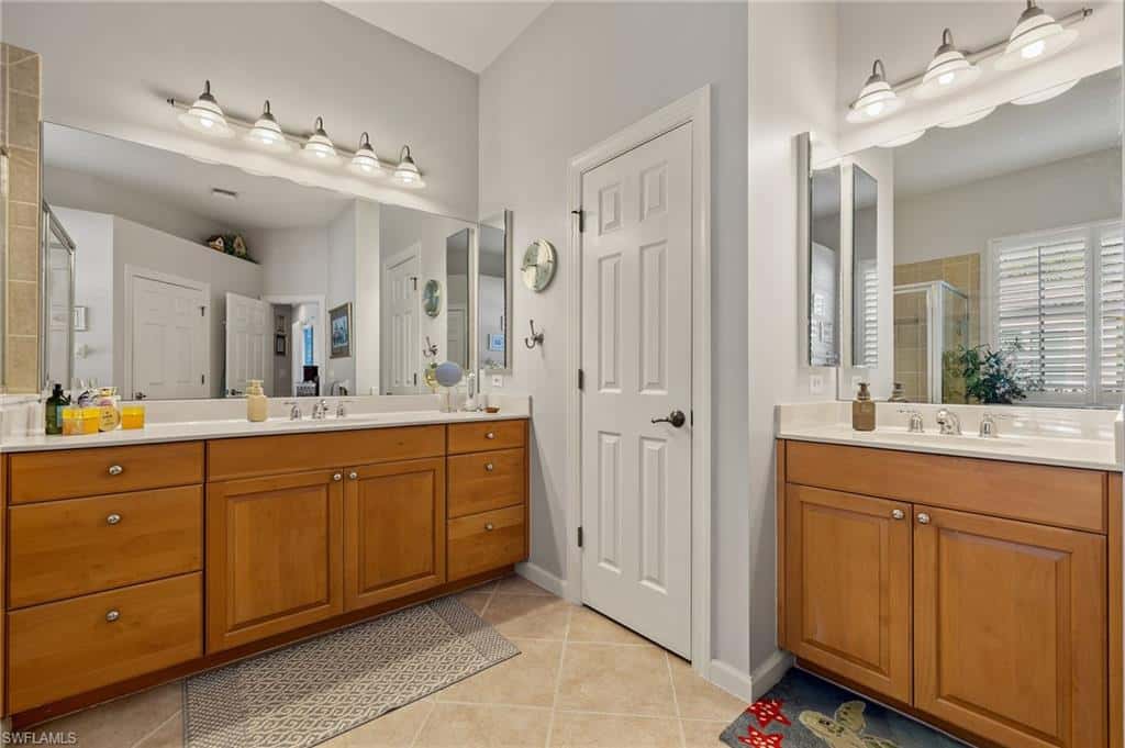 8872 King Henry Ct, Fort Myers, photo 17