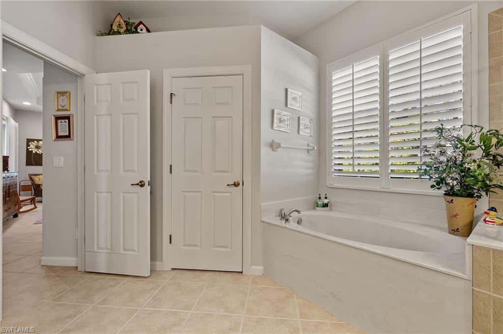 8872 King Henry Ct, Fort Myers, photo 18