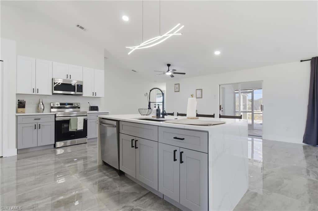 619 26th Ter, Cape Coral, photo 16