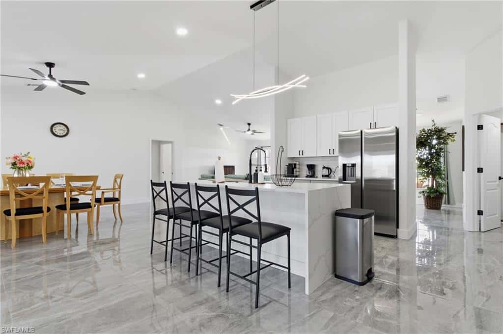 619 26th Ter, Cape Coral, photo 5
