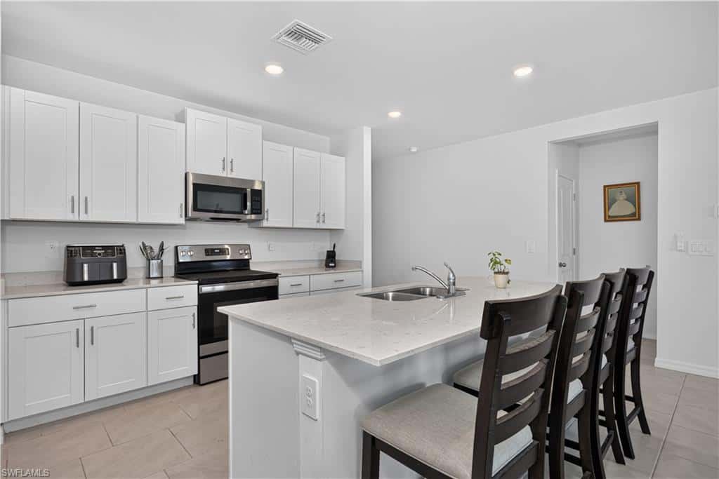 12075 Savanna Lakes Blvd, Lehigh Acres, photo 14