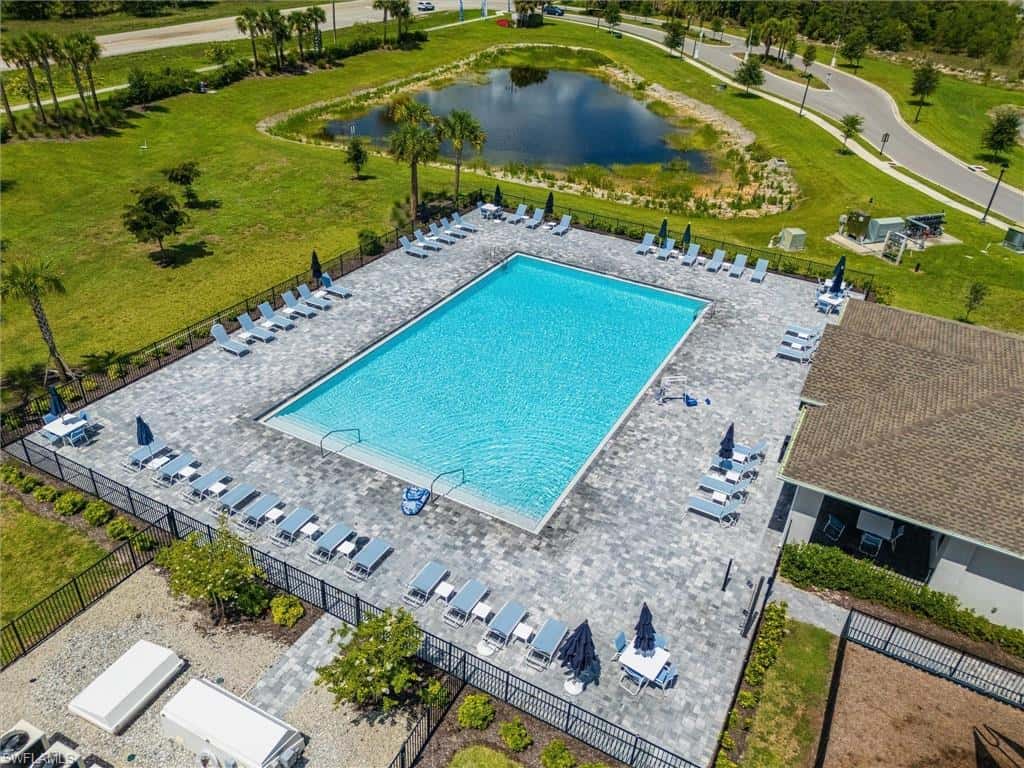 12075 Savanna Lakes Blvd, Lehigh Acres, photo 37