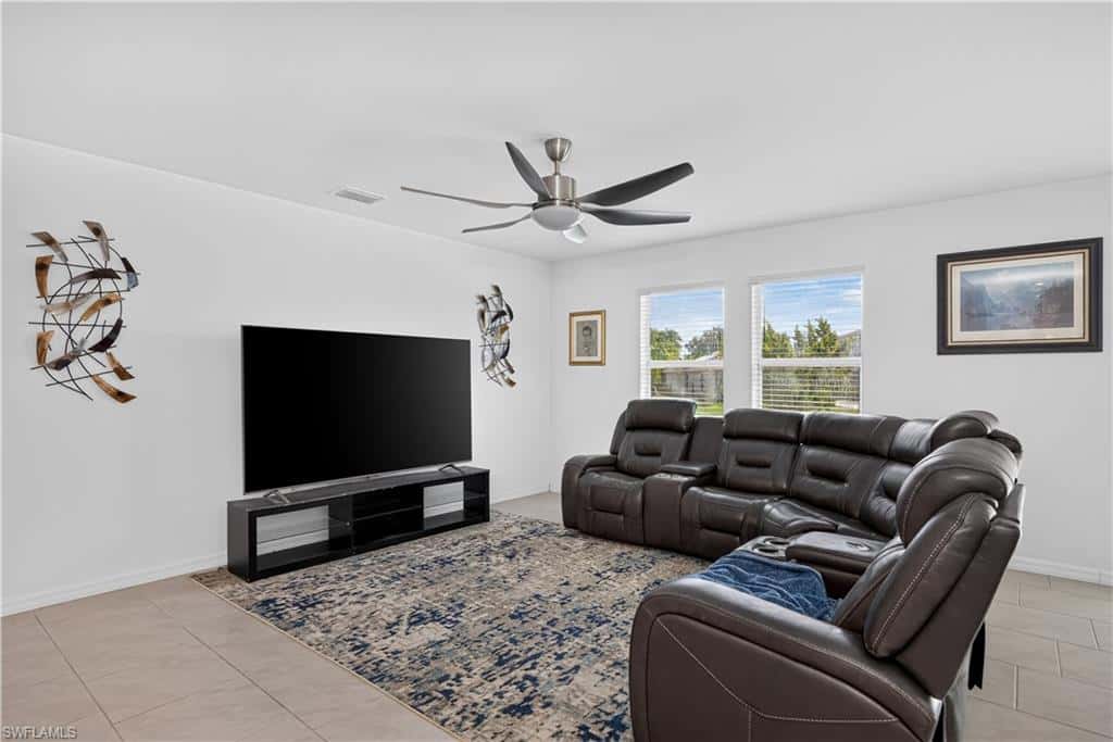 12075 Savanna Lakes Blvd, Lehigh Acres, photo 11