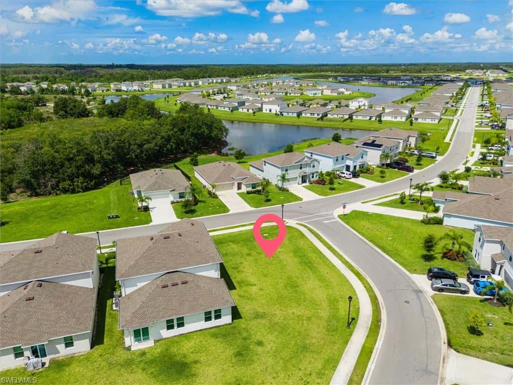 12075 Savanna Lakes Blvd, Lehigh Acres, photo 8