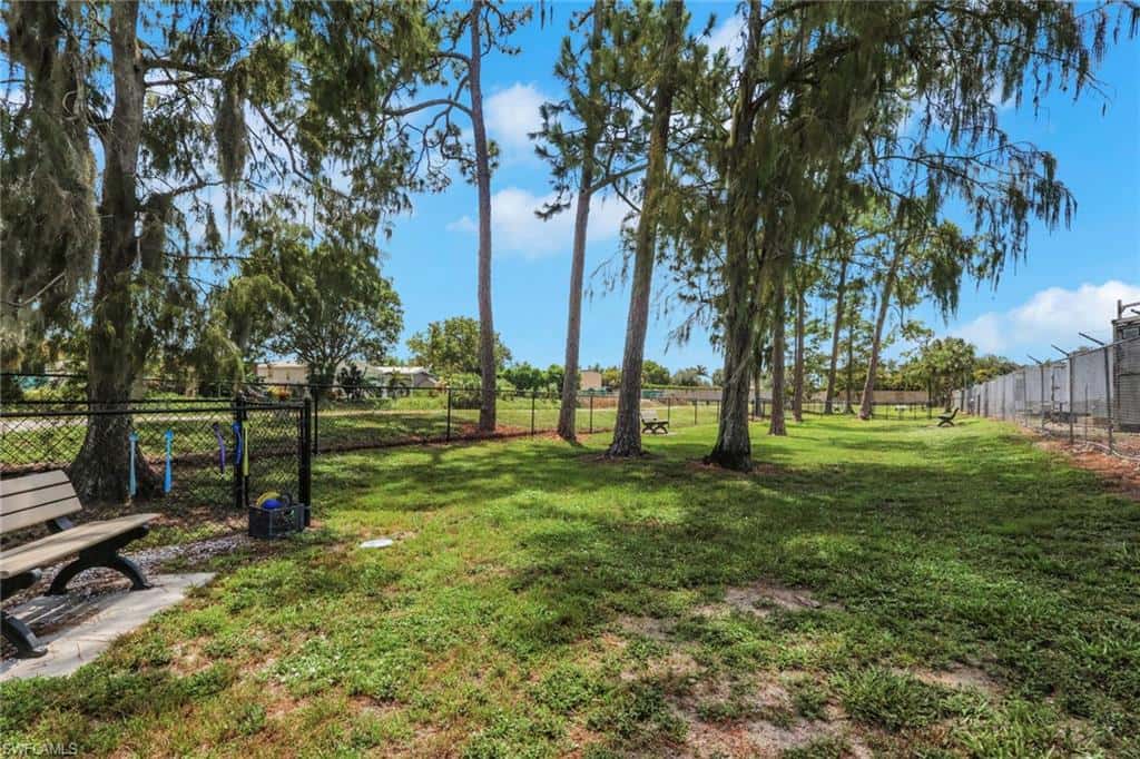 386 Leopard Ln #386, Naples, photo 46