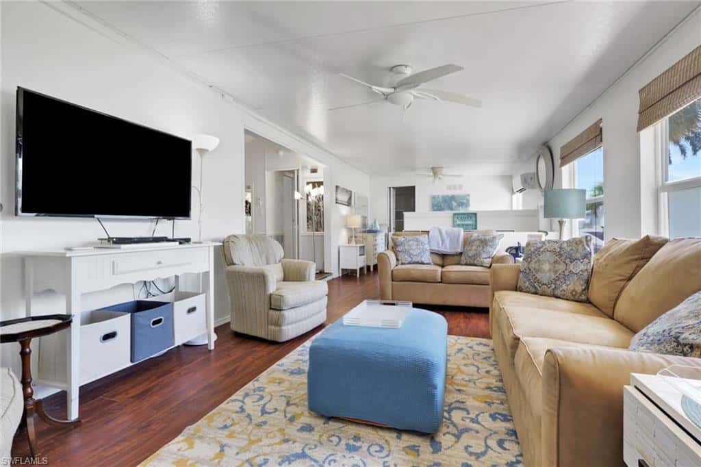386 Leopard Ln #386, Naples, photo 4