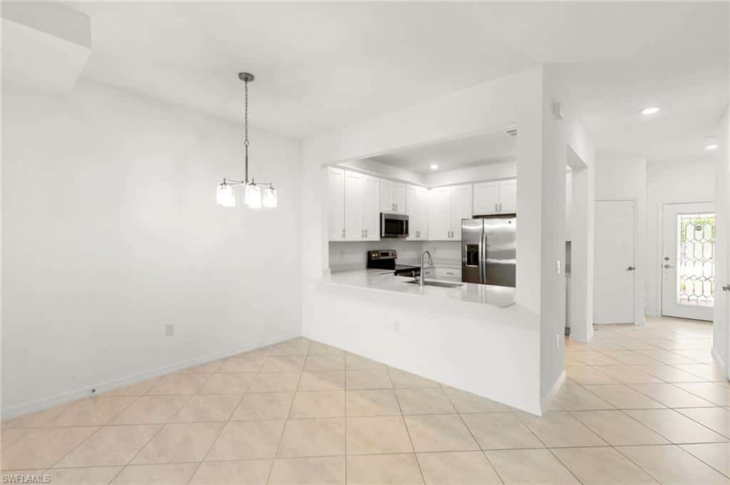 2878 Blossom Way, Naples, photo 6