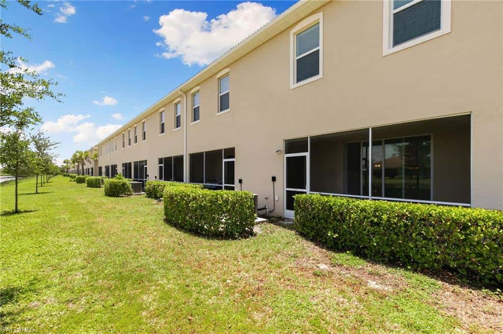 2878 Blossom Way, Naples, photo 26
