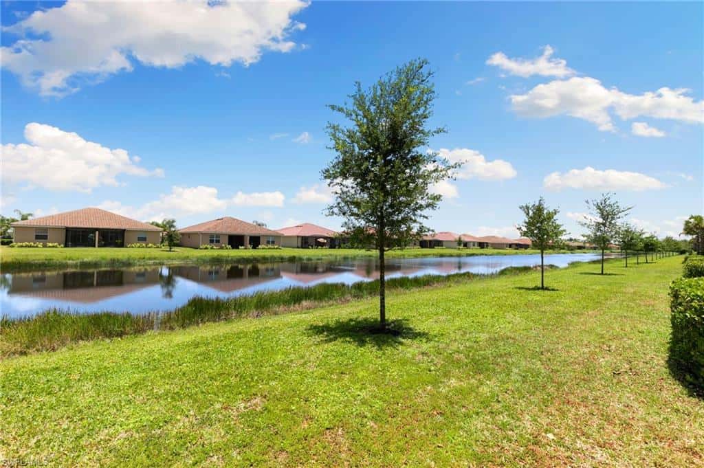 2878 Blossom Way, Naples, photo 25